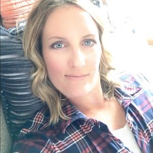 Meet your Posher, Lauri